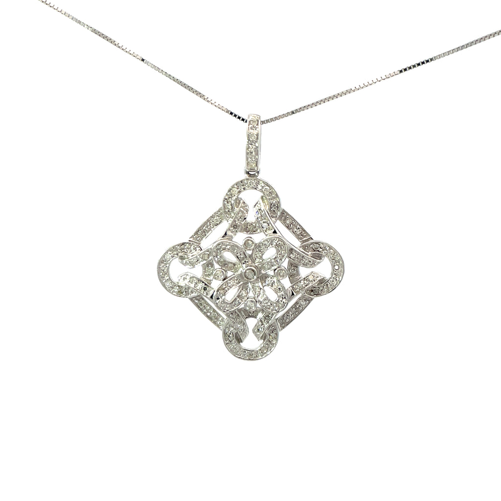 4 Leaf Petals Pendant in White Gold with Diamonds