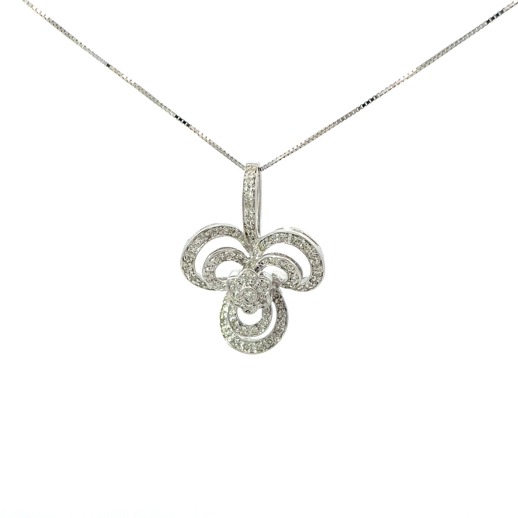 Flower Pendant in White Gold with Diamonds