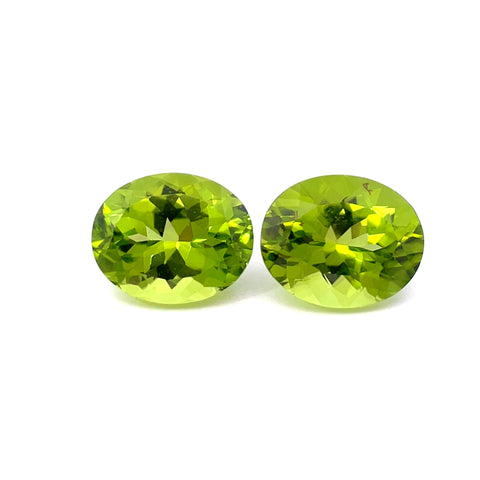 8.26cts Natural Green Peridot Gemstone Pair - Oval Shape - 25297RGT